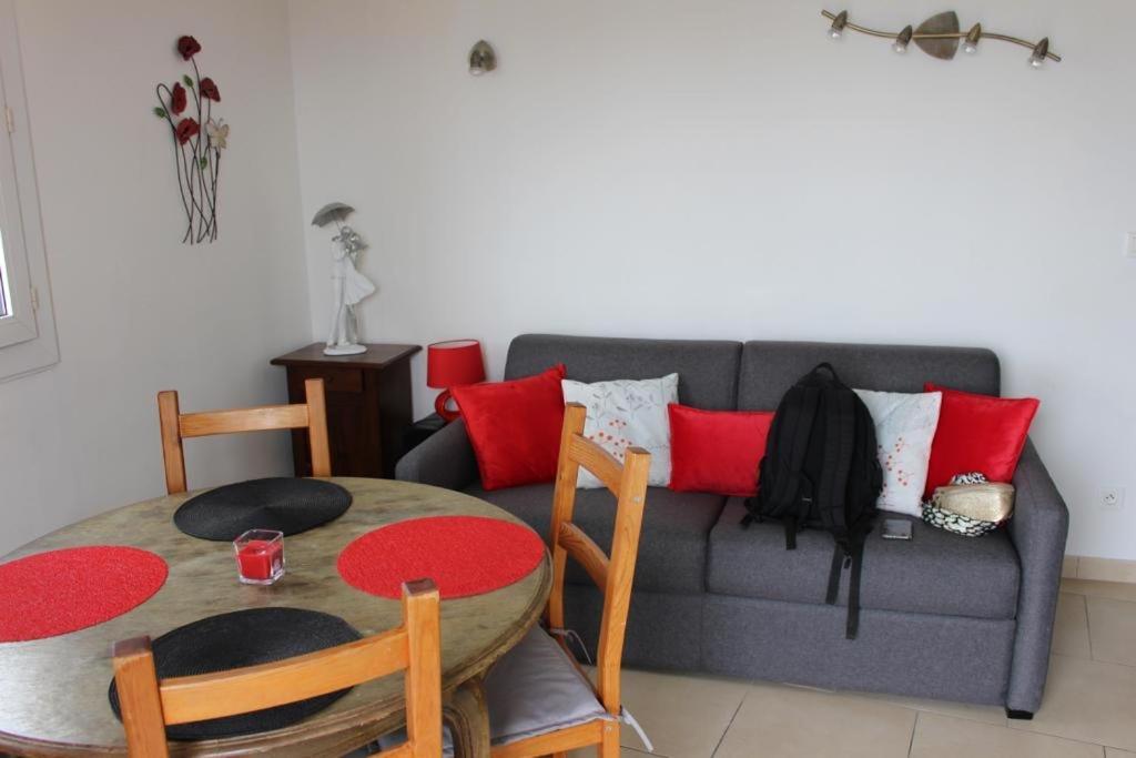 Appartamento T2 Coquet Le Lavandou Plein Centre Vue Mer Exceptionnelle. Esterno foto
