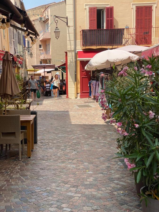 Appartamento T2 Coquet Le Lavandou Plein Centre Vue Mer Exceptionnelle. Esterno foto